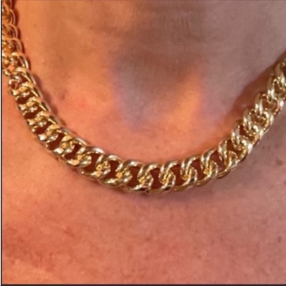 NWOT gold statement chunky chain choker.
Length is 16.5 in + 2 inch extension. - Picture 2 of 2